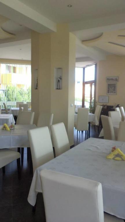 Happy Ring Guest Rooms Haskovo Exterior photo