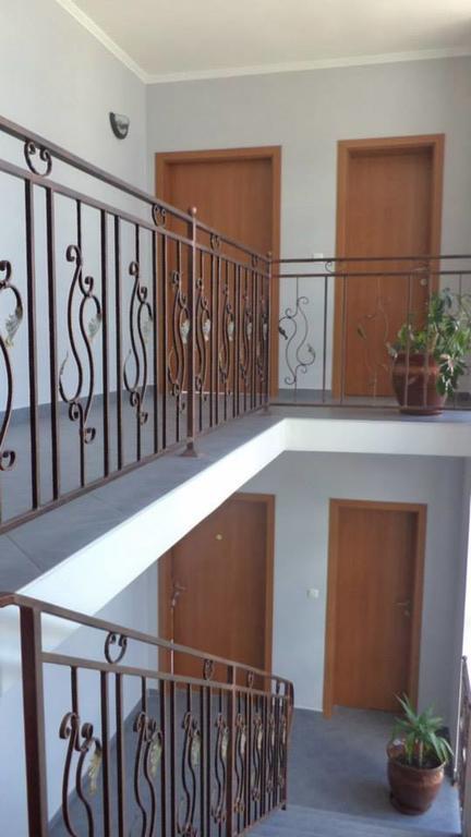 Happy Ring Guest Rooms Haskovo Exterior photo