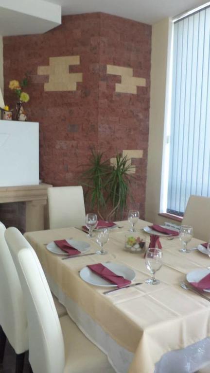 Happy Ring Guest Rooms Haskovo Exterior photo